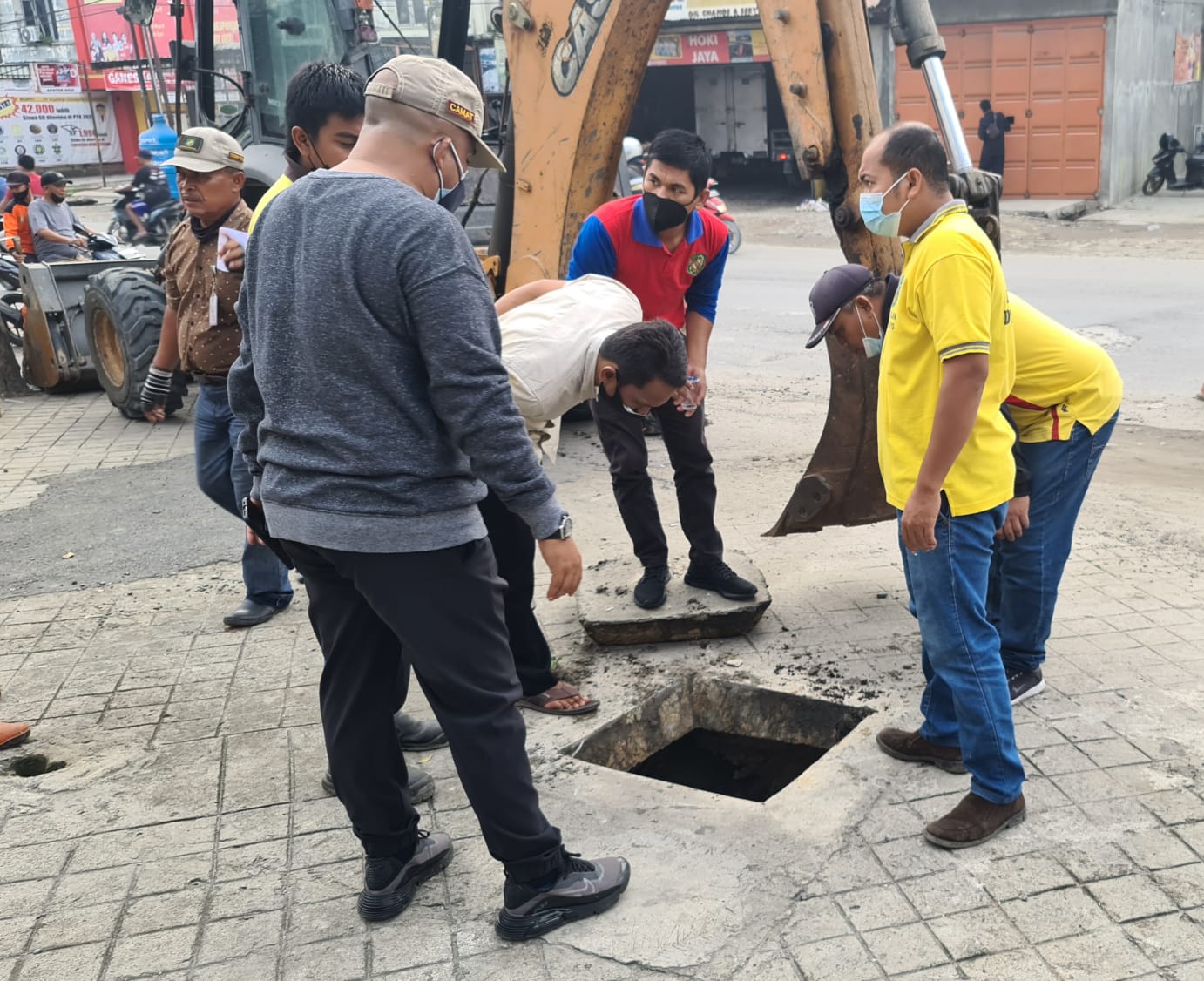 Gotong Royong Jum'at bersih tingkat Kecamatan Medan Marelan bersama Dinas PU Kota Medan